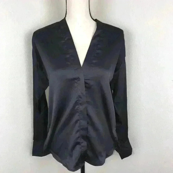 Olivaceous Women’s Charcoal Gray Satin Blouse Size S Lightweight‎ Casual Office - Picture 7 of 8
